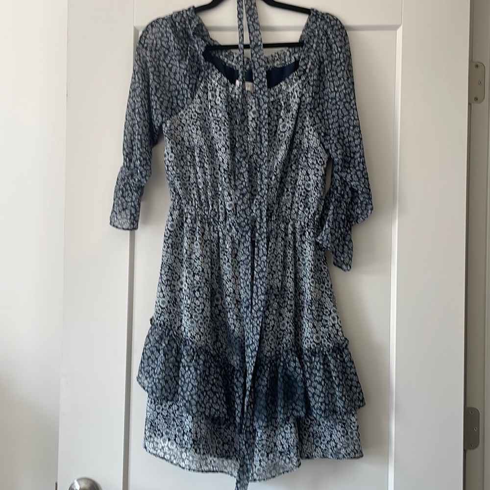 Loft over the shoulder tiered printed dress with tie size large